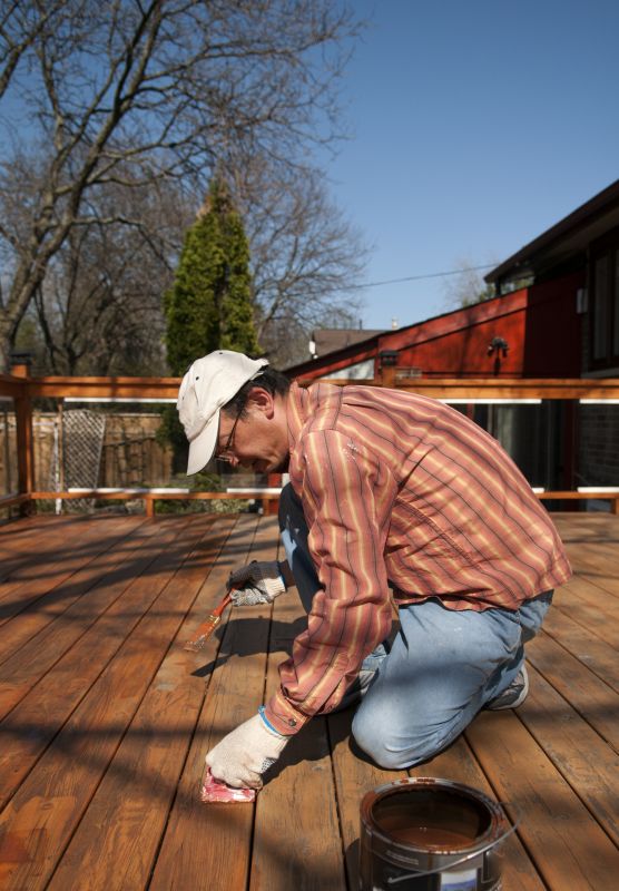 Deck Staining and Finishing